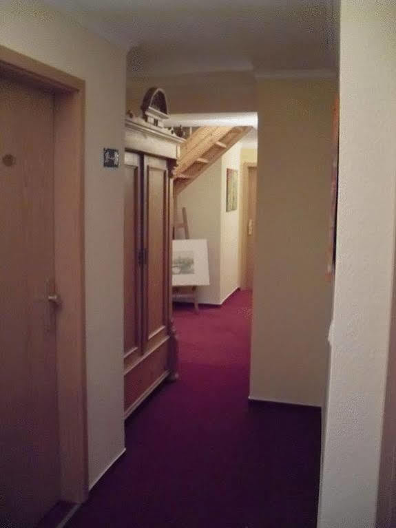 ホテルZum Schwedenkonig Gadebusch エクステリア 写真